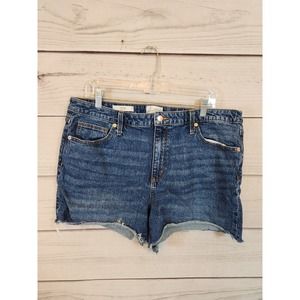 Universal Thread Women's‎ Vintage Midi Stretch Jean Shorts Size 16/33R